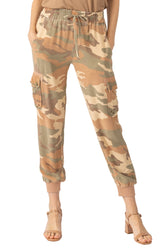 100% Silk jogger in Beige Camo