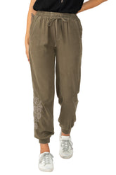 100% Silk jogger in Olive