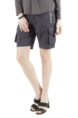 Easy Bermuda with zip pockets in Washed Black