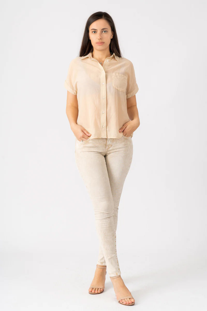 Silk short sleeve blouse in Tapioca