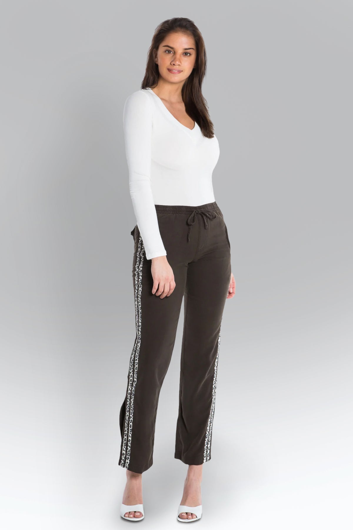 100% Silk relaxed pants with side tapes in Black Olive