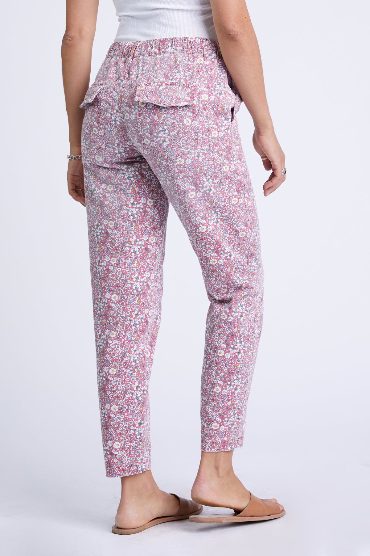 Pants with drawstring in Red Ditsy Flowers