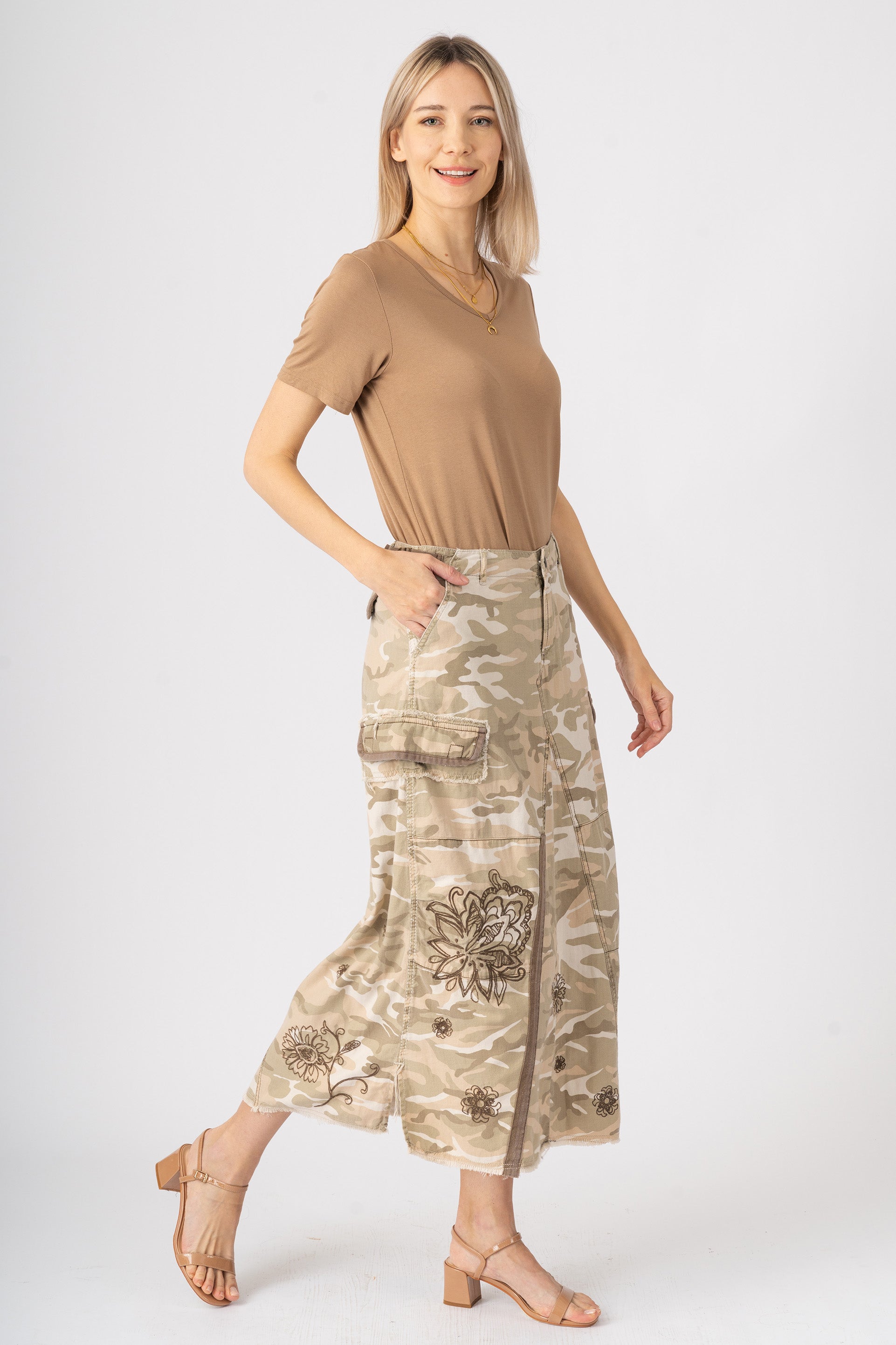 Tencel long skirt with embroidery in White Camo