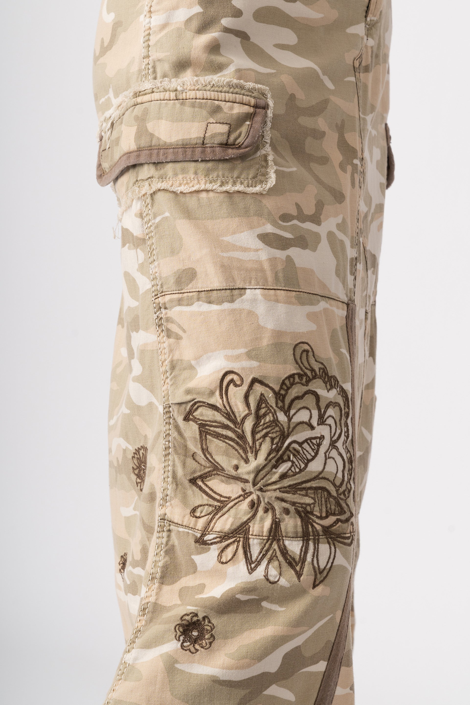 Tencel long skirt with embroidery in White Camo