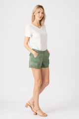 Shorts with raw stripes in Myrtle Green