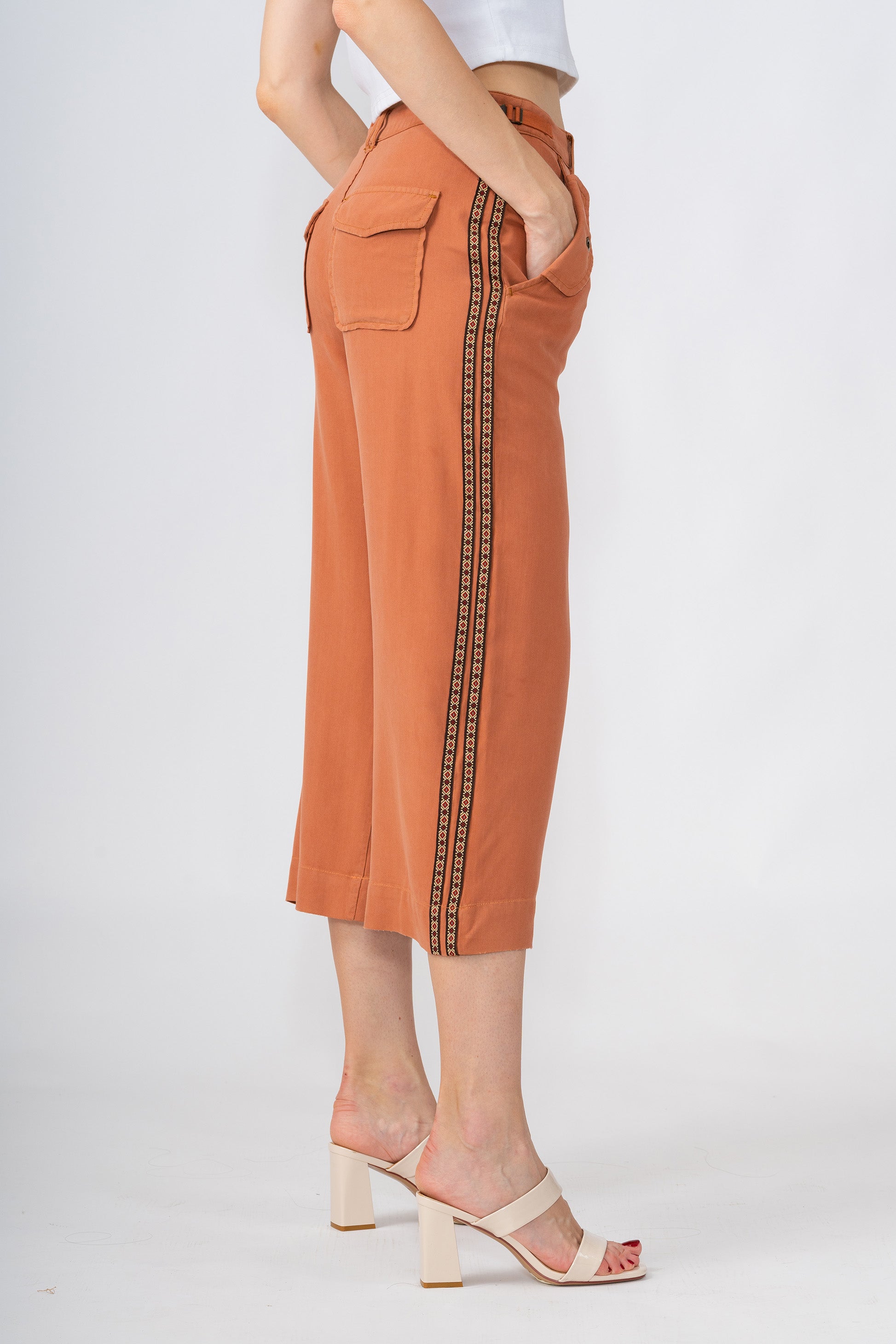 Tencel wide leg pants with side tapes in Toffee Brown