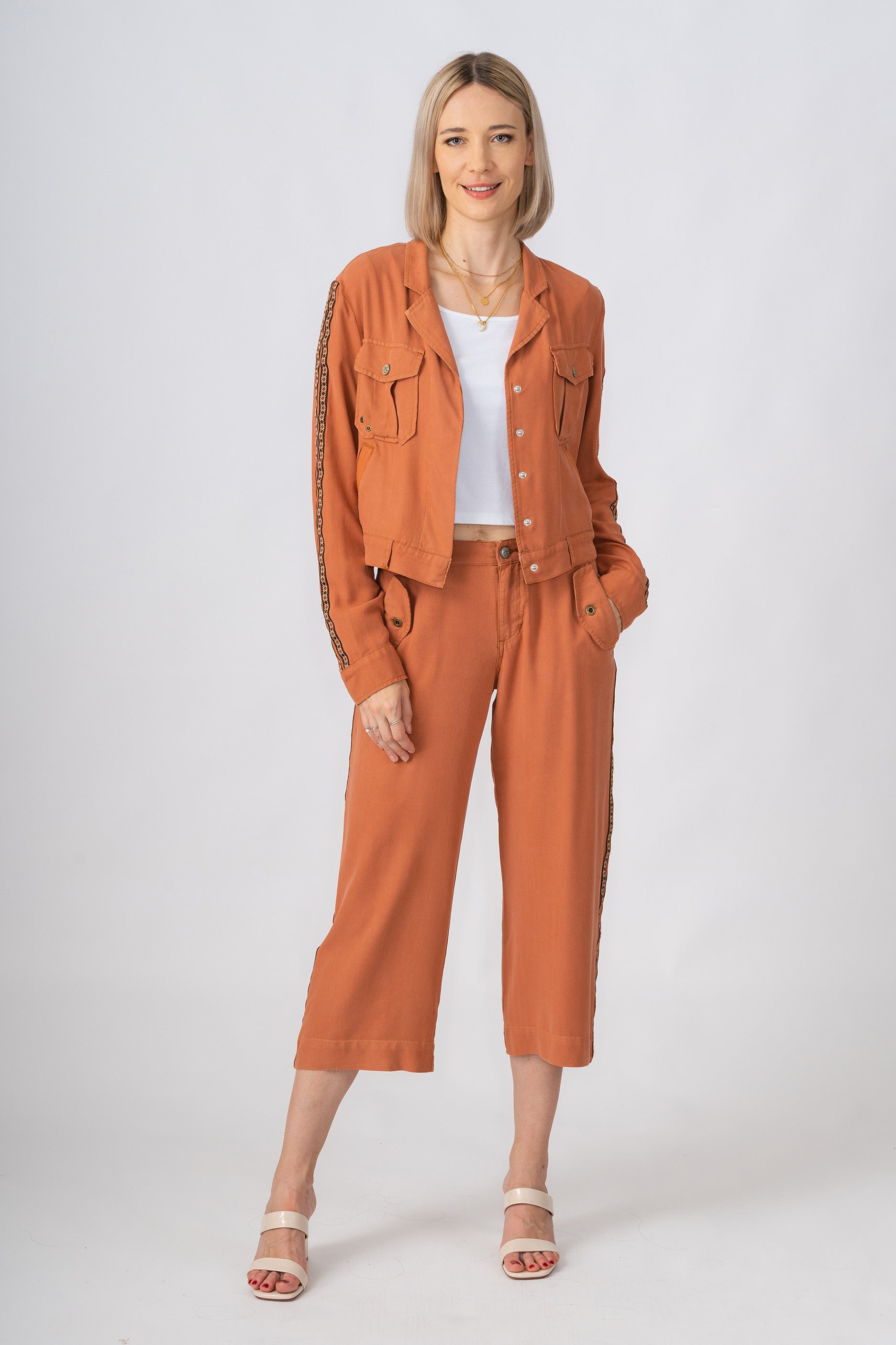 Tencel wide leg pants with side tapes in Toffee Brown