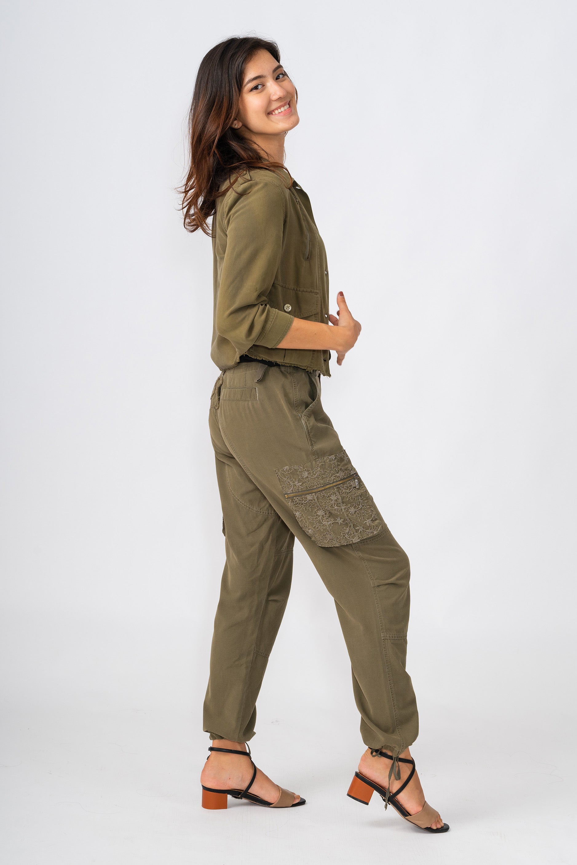 Silk Cargo pants with embroidery in Olive
