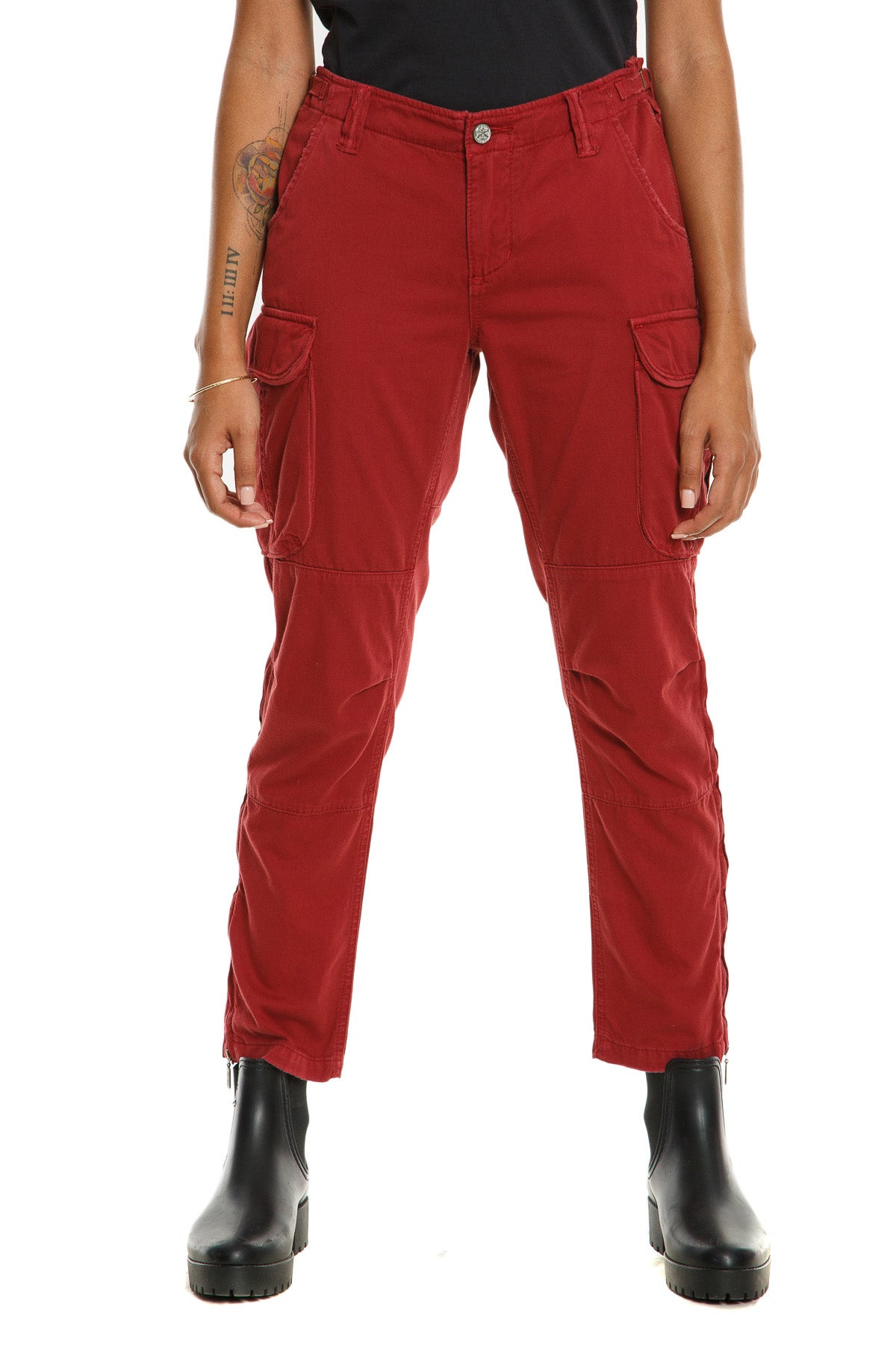 Cargo pants with bottom slits in Brick
