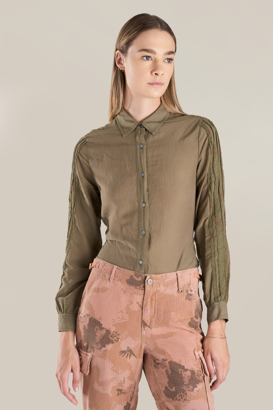 Silk long sleeves blouse in New Olive