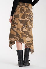 Silk sharkbite skirt in Sand Camo