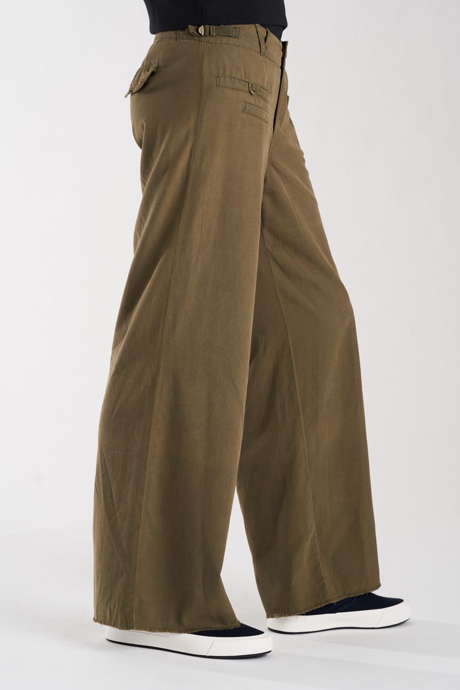 Silk wide leg pants in New Olive