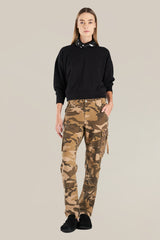 Silk relaxed cargo with embroidery in Sand Camo